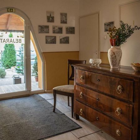 Ambrózia Szálláshely és Étterem Miskolc Extérieur photo