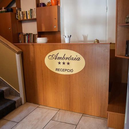 Ambrózia Szálláshely és Étterem Miskolc Extérieur photo