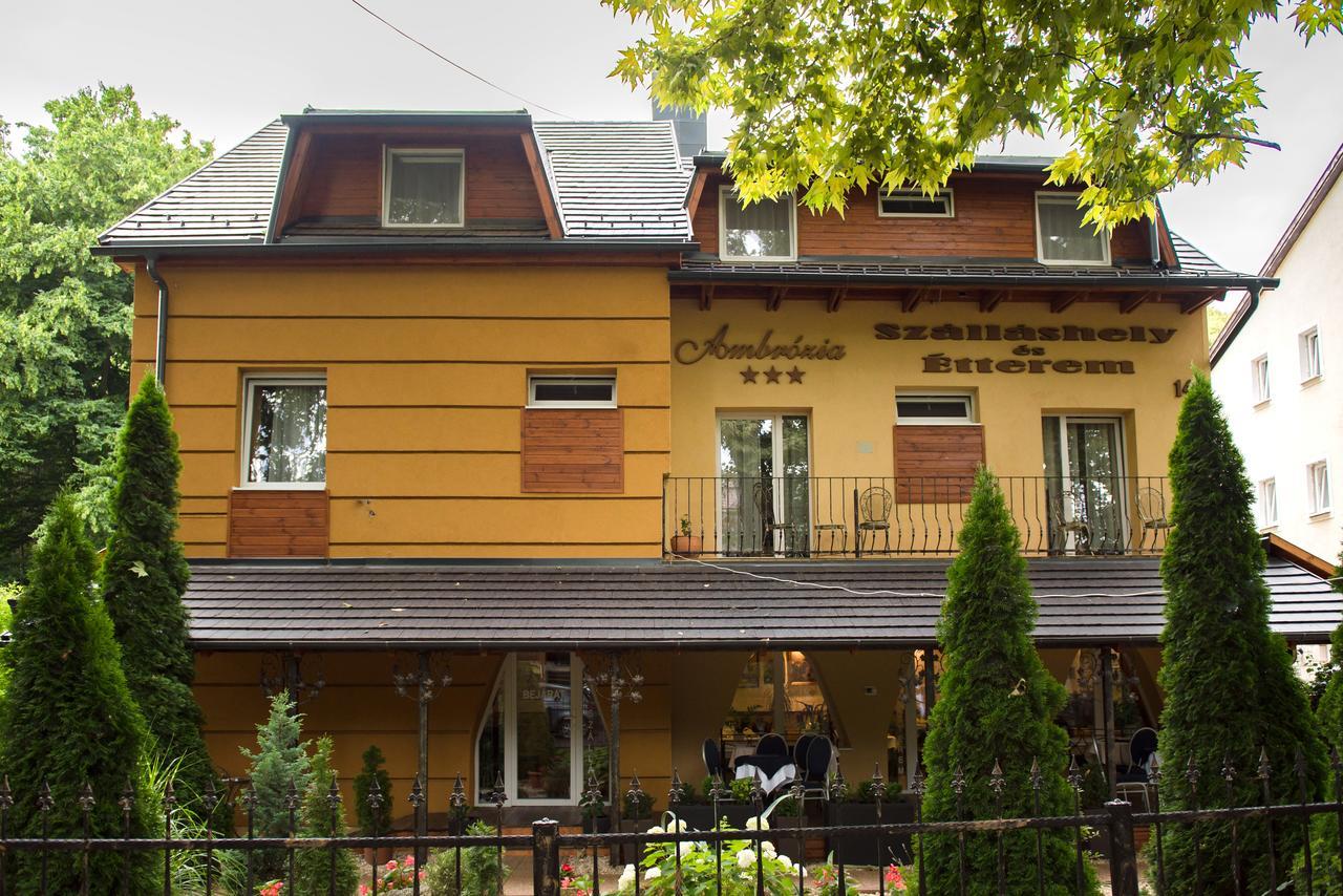 Ambrózia Szálláshely és Étterem Miskolc Extérieur photo