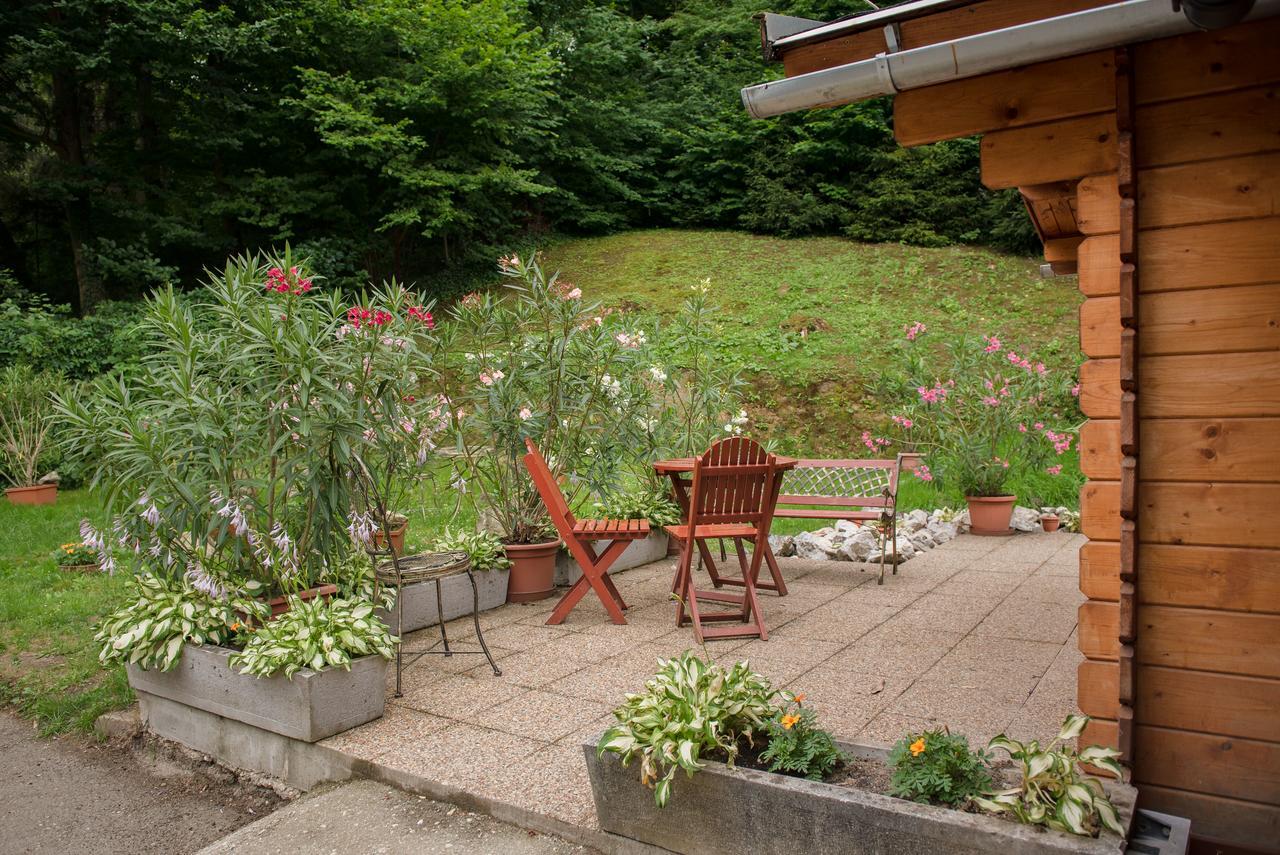 Ambrózia Szálláshely és Étterem Miskolc Extérieur photo
