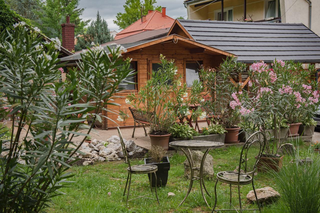Ambrózia Szálláshely és Étterem Miskolc Extérieur photo